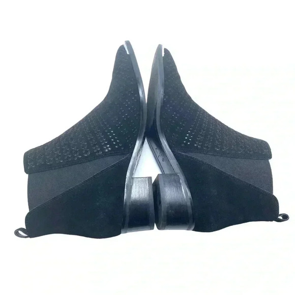 Marc Fisher suede black silver metallic pointed toe Chelsea boot size 6.5 - Picture 4 of 7